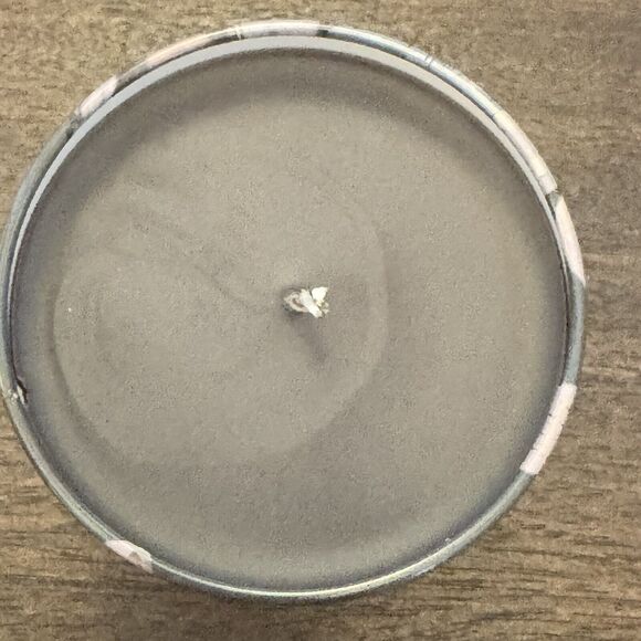 NEW ILLUME Woodfire Plant Based Candle 11.8 oz 335 g Metal Tin Bronze Butterfly - Picture 7 of 12